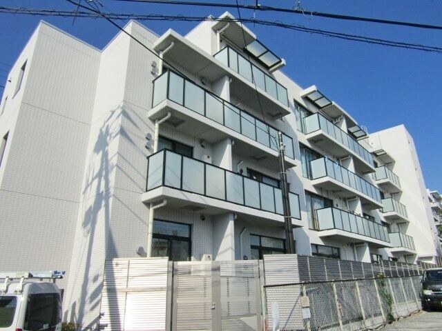 物件外観写真1　(★外観★)