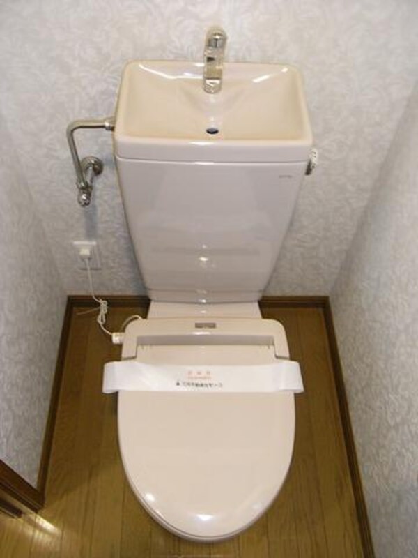 トイレ(暖房便座でお尻もポカポカ)
