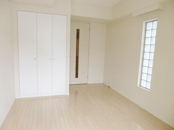 その他室内・内装(★角部屋の２面採光で明るいお部屋です★)