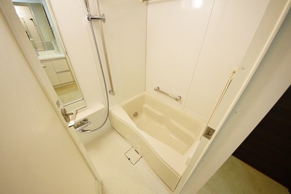 バス／シャワールーム等(★参考写真・部屋により内装が異なります★)