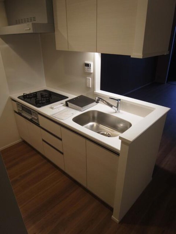 キッチン(３口ガスシステムキッチン★)