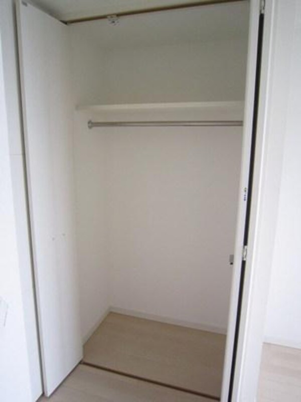 設備(クローゼット)