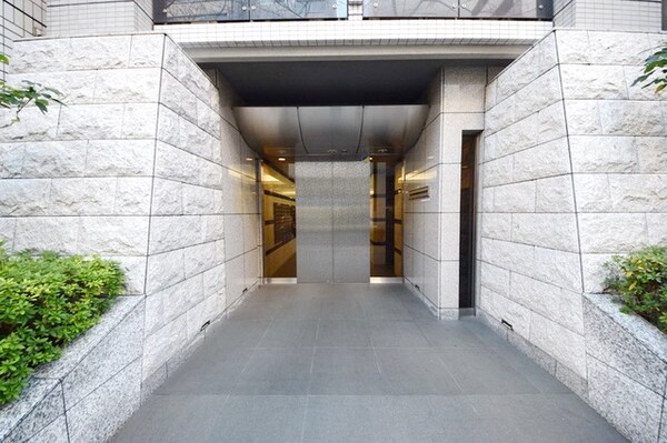 エントランス(プライムアーバン日本橋茅場町)