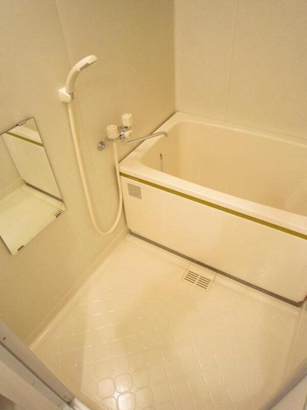 バス／シャワールーム等(浴室)