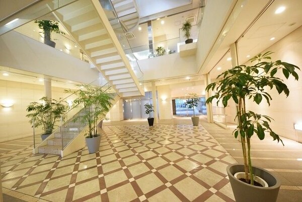 ロビー(アクティ汐留)