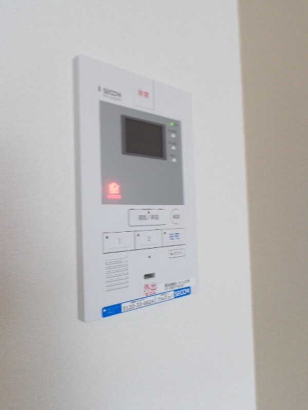 セキュリティ(安心のTVモニター付きインターホン)