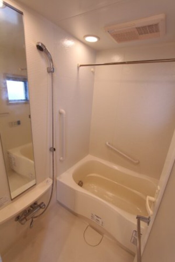 バス／シャワールーム等(バスルーム)