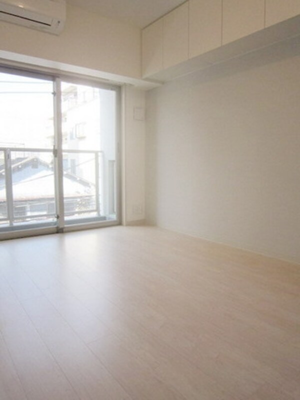 寝室(フローリングの洋室)