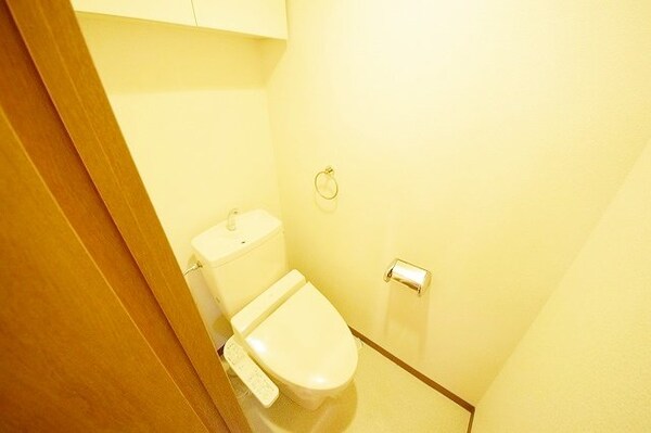 トイレ(お問合せは(株)タウンハウジング赤坂店へ【03-5563-…)