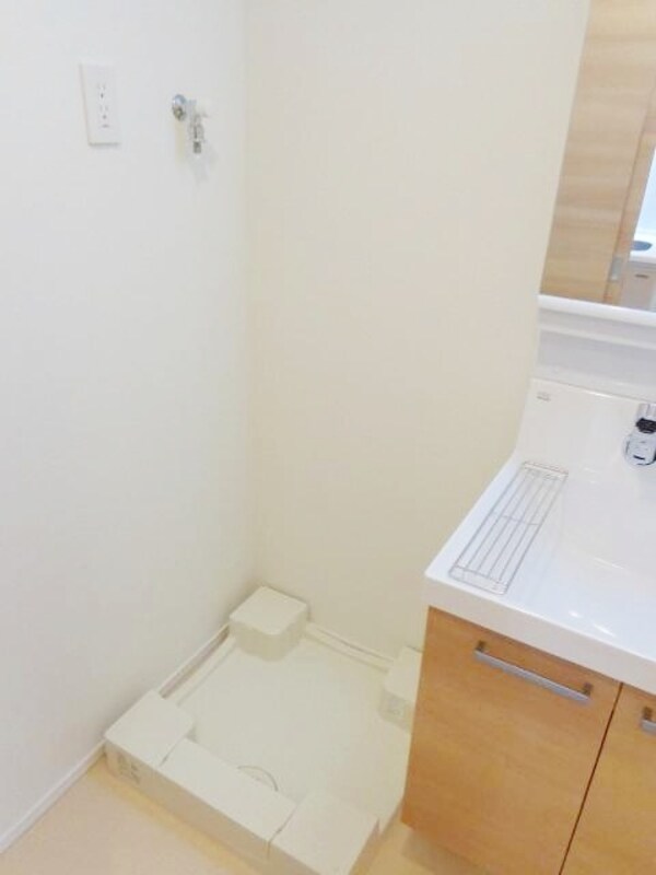 その他(室内洗濯機置場)