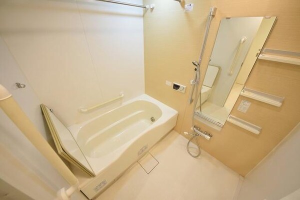 バス／シャワールーム等(★バスルーム★※参考写真)