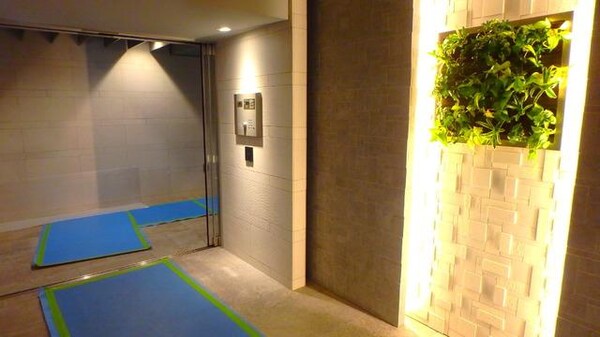 エントランス(タウンハウジングレジデンス事業部　恵比寿店・赤坂店までお問…)