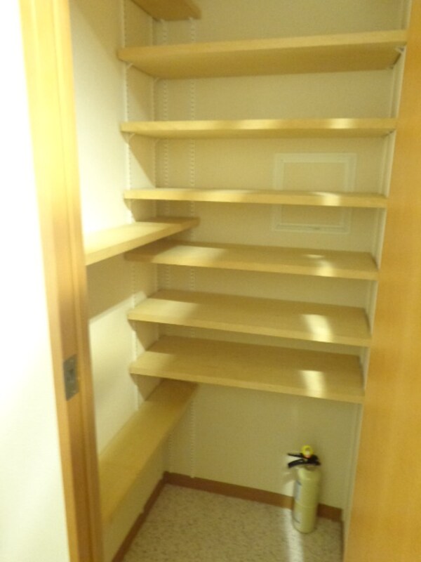 玄関(シューズボックス付き)