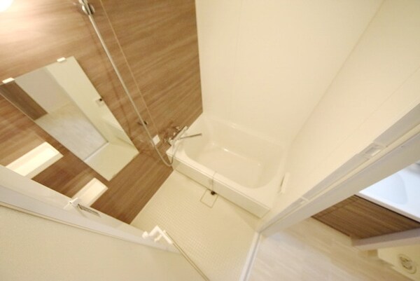 バス／シャワールーム等(浴室乾燥暖房機能付)