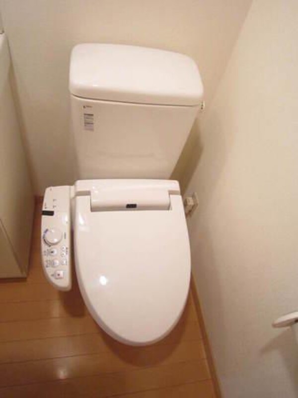 トイレ(うれしいシャワートイレ)