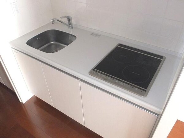 キッチン(２口ＩＨシステムキッチン)