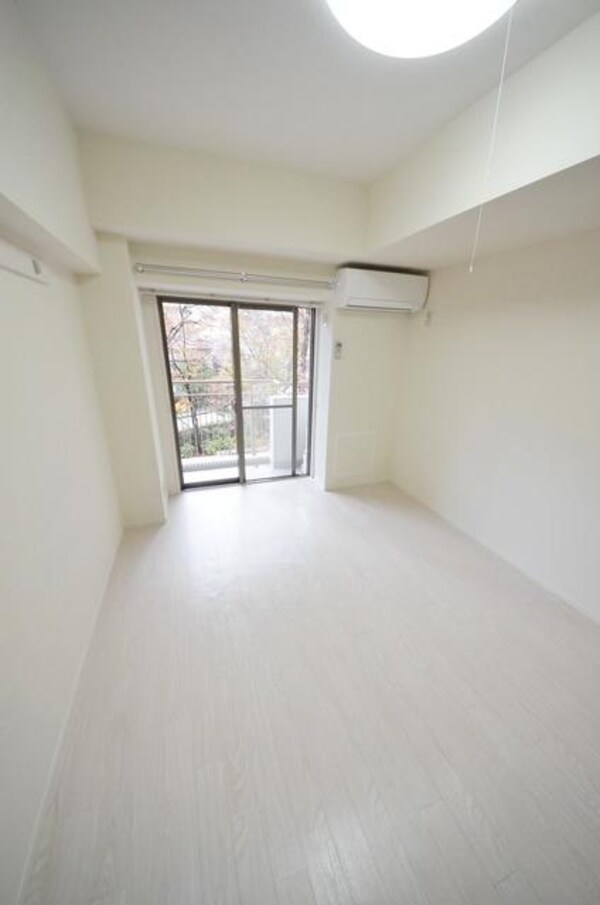 リビング・居室(★白を基調とした明るい内装★)