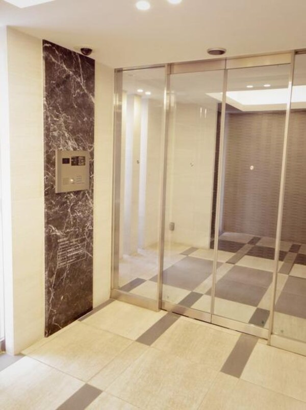 エントランス(★安心のオートロック完備★)