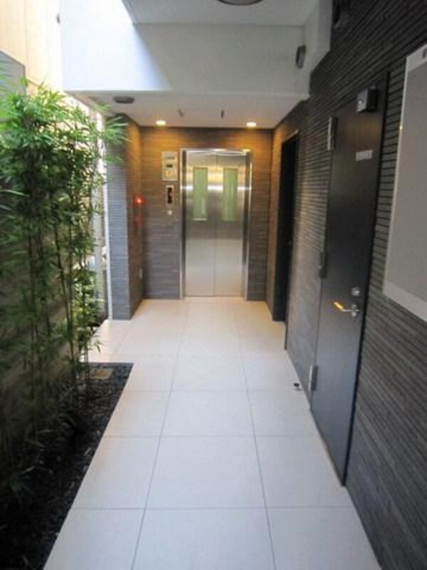 エントランス(エントランス)