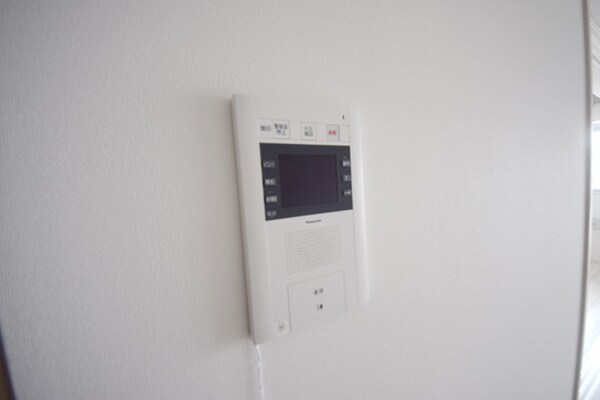 セキュリティ(※写真は同室タイプの住戸です。)