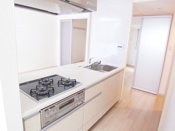 キッチン(お部屋探しは株式会社　タウンハウジング　までお気軽にお問合…)