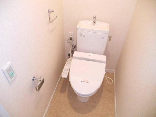 トイレ(★温水洗浄便座付きトイレ★)