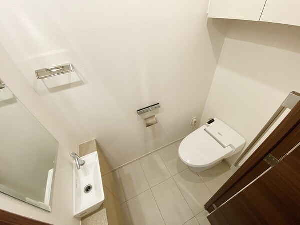 トイレ(お問合せは(株)タウンハウジングレジデンス事業部　赤坂店・…)