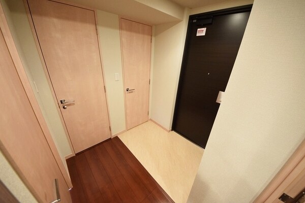 玄関(★同物件・同タイプ参考写真★)