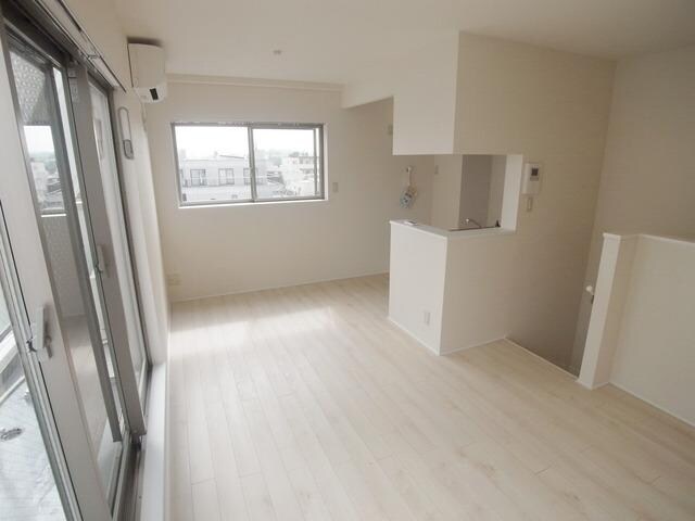 リビング・居室(★２面採光で明るいお部屋です★)