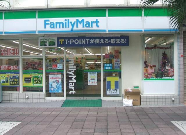 ファミリーマート