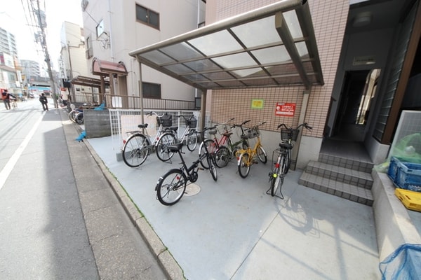 共有部分(自転車置き場)