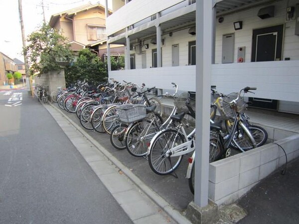 駐車場(敷地内自転車置場)