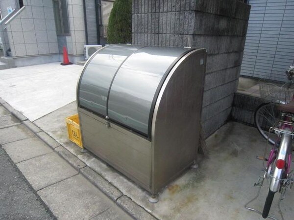共有部分(敷地内ごみ置き場)