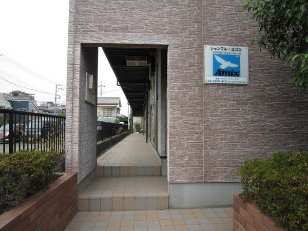 エントランス(綺麗なエントランスです)