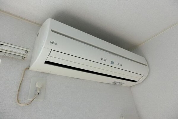 設備(エアコン付き、夏冬大活躍ですね)