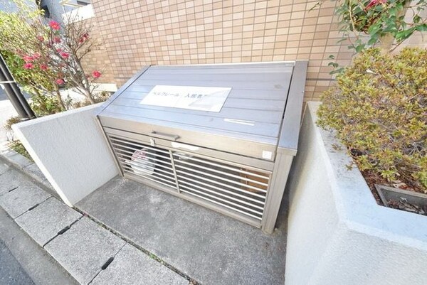 共有部分(敷地内ゴミ置場)