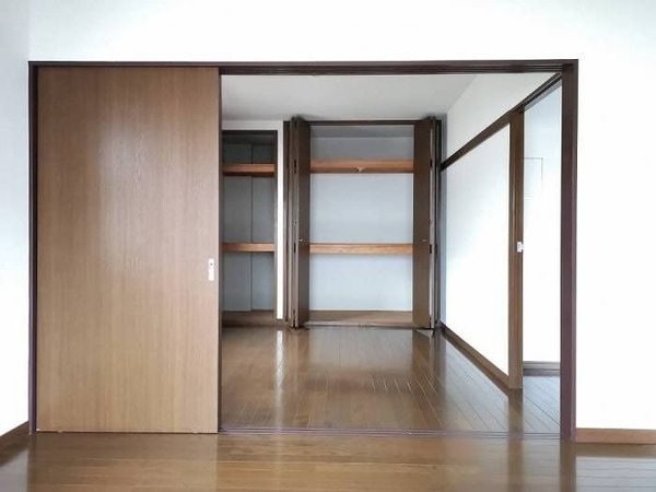 寝室