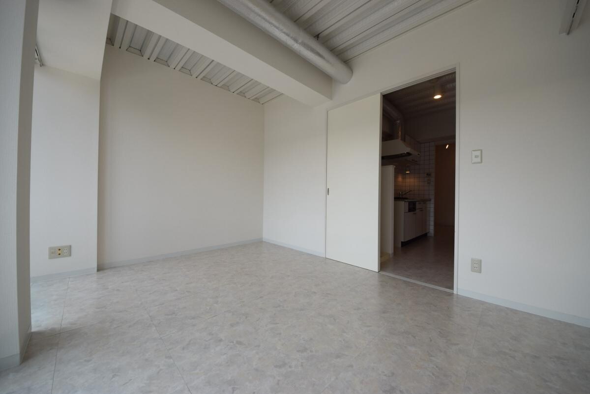 物件内観写真10　(エントランス)