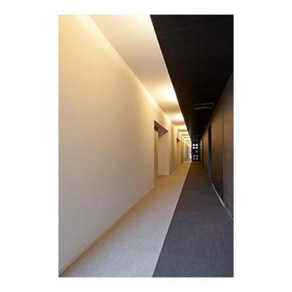 ロビー(内廊下)