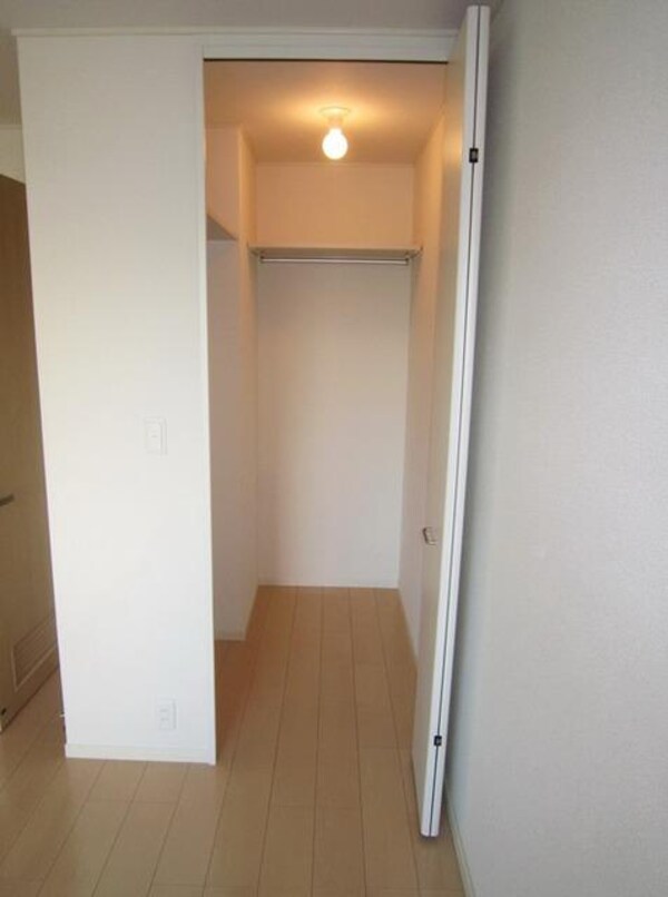 収納(ウォークインクローゼット完備)