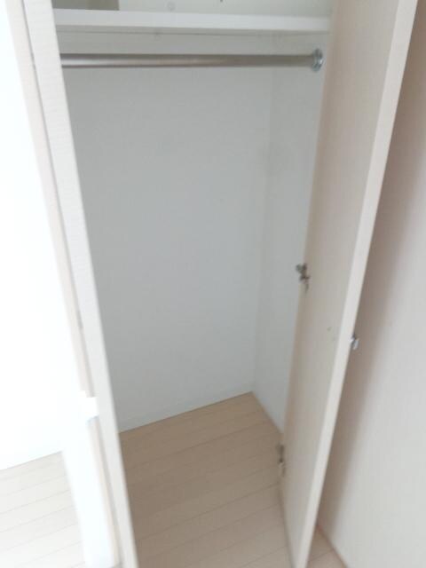 物件内観写真8　(クローゼット完備)