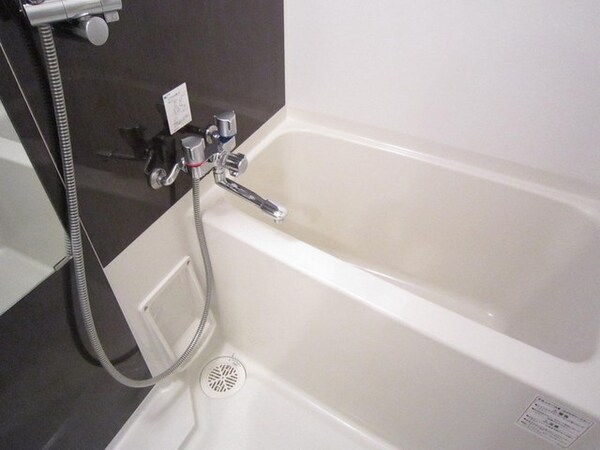 バス／シャワールーム等(浴室乾燥機付き)