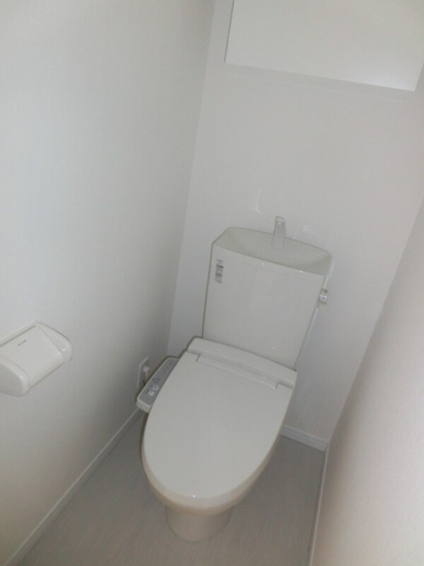 トイレ(清潔感のあるトイレです)