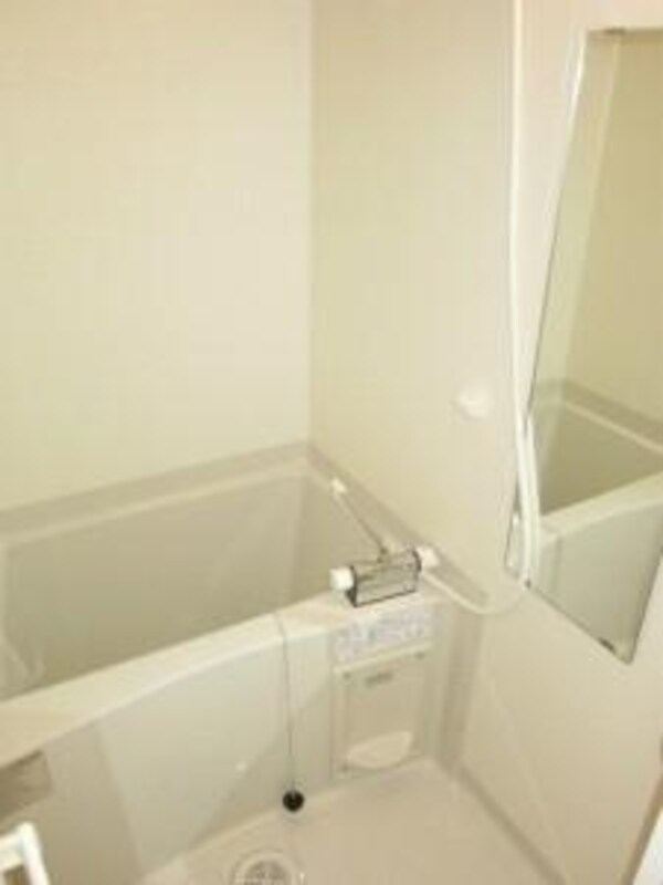 バス／シャワールーム等(浴室乾燥機完備)