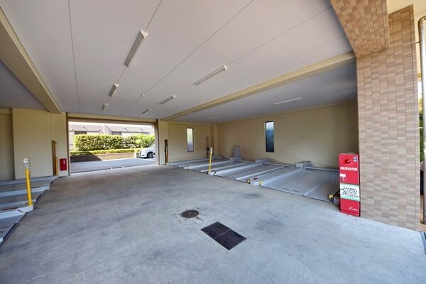 駐車場(駐車場)