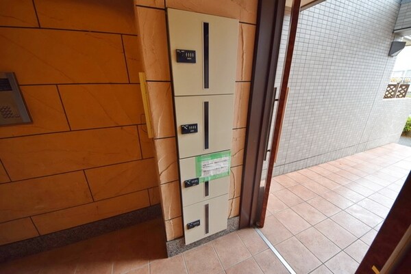 共有部分(宅配BOX付き)