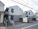 閑静な住宅街に位置してます。