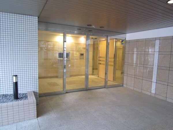エントランス(エントランス)