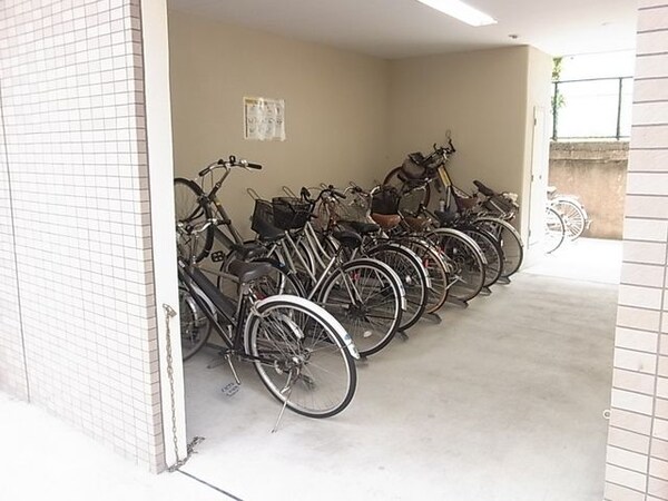 共有部分(屋根付き駐輪場（敷地内）)