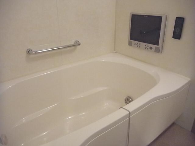 物件内観写真10　(☆清潔感あふれる綺麗な浴室☆)
